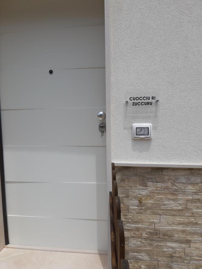ホテル Cuocciu Ri Zuccuru シクリ エクステリア 写真